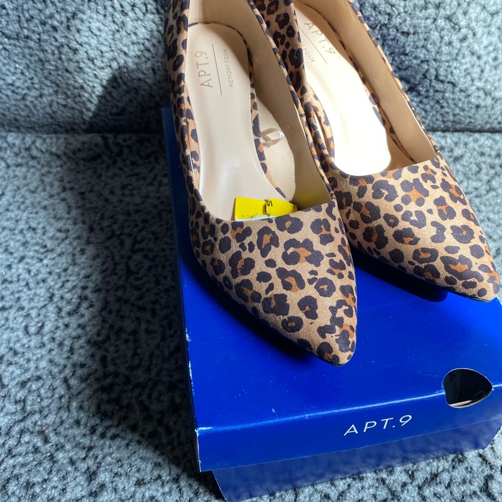 Apt. 9 Leopard-Print Pointed Toe Pumps - Brown and Black - Picture 9 of 12